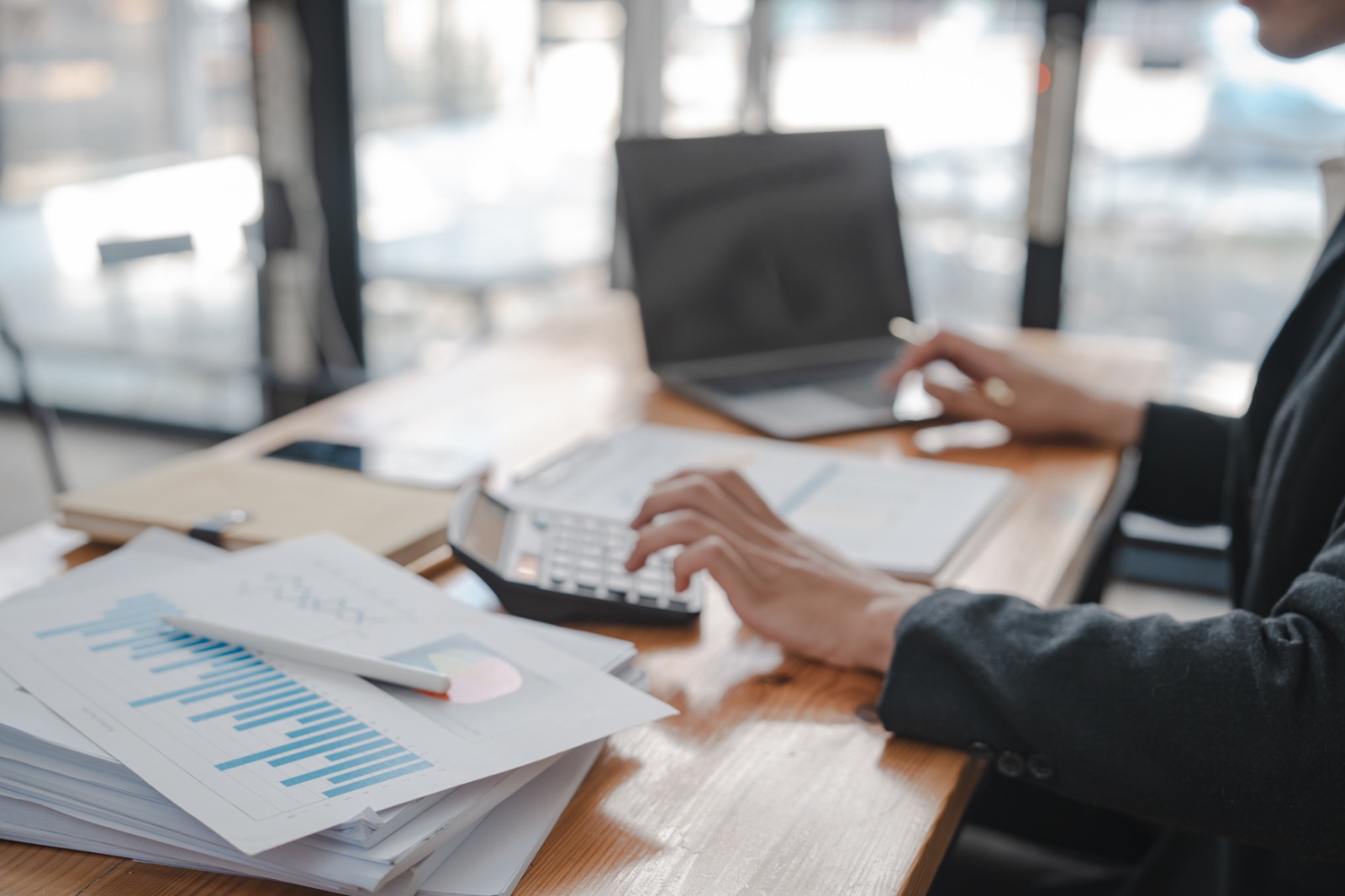 BIGU Group's Professional Advantages of Monthly Accounting and Bookkeeping Service